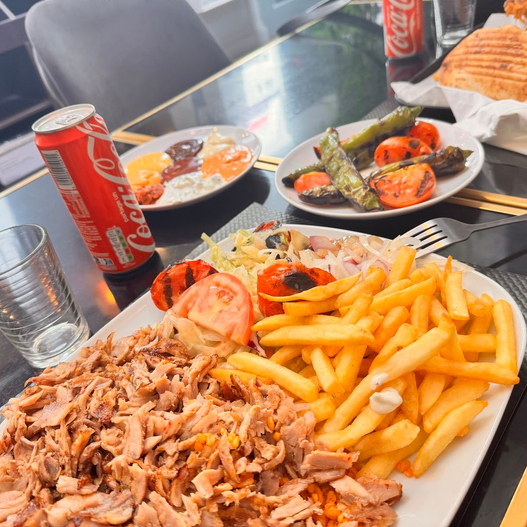 Azur Grill Restaurant 3