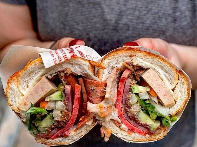 Bánh Mì Huynh Hoa 1