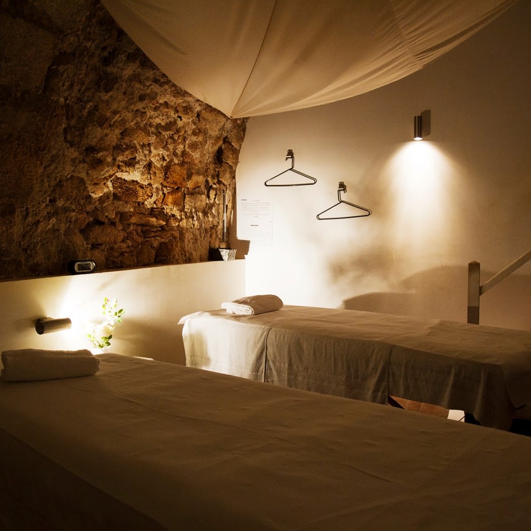 Massage Concept 3