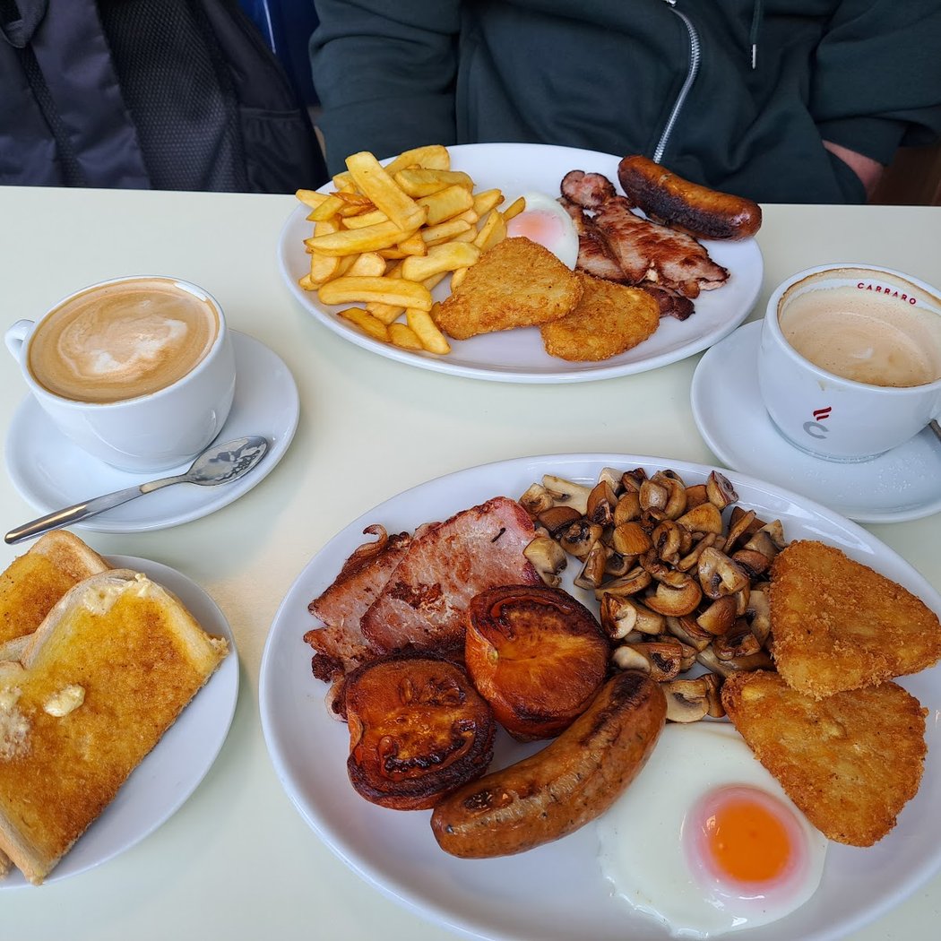 The Ritz Cafe 1