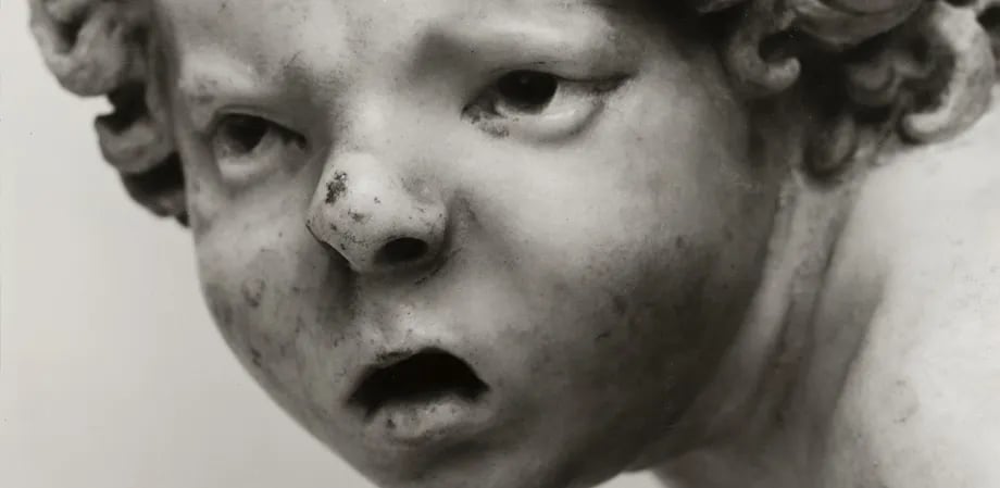 Fotografie erzählt Skulptur