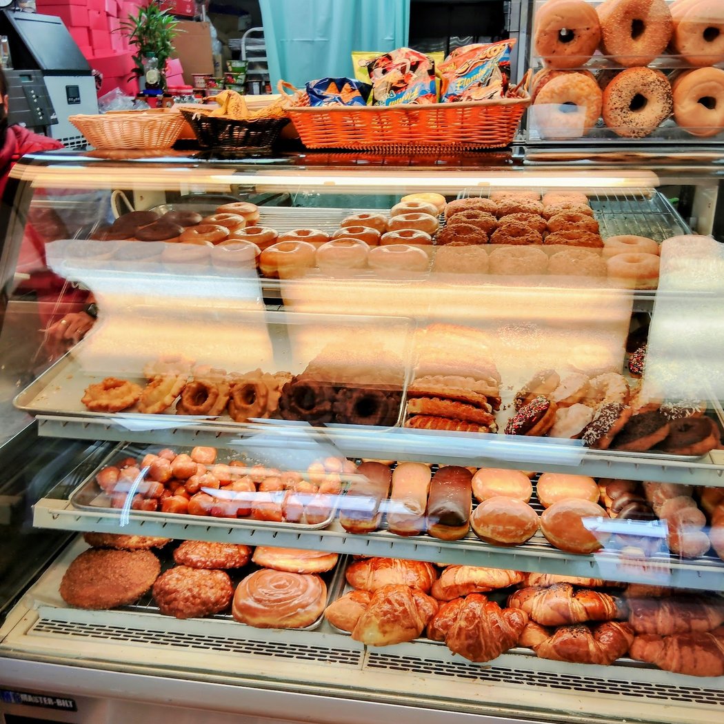 Golden Gate Donuts 3