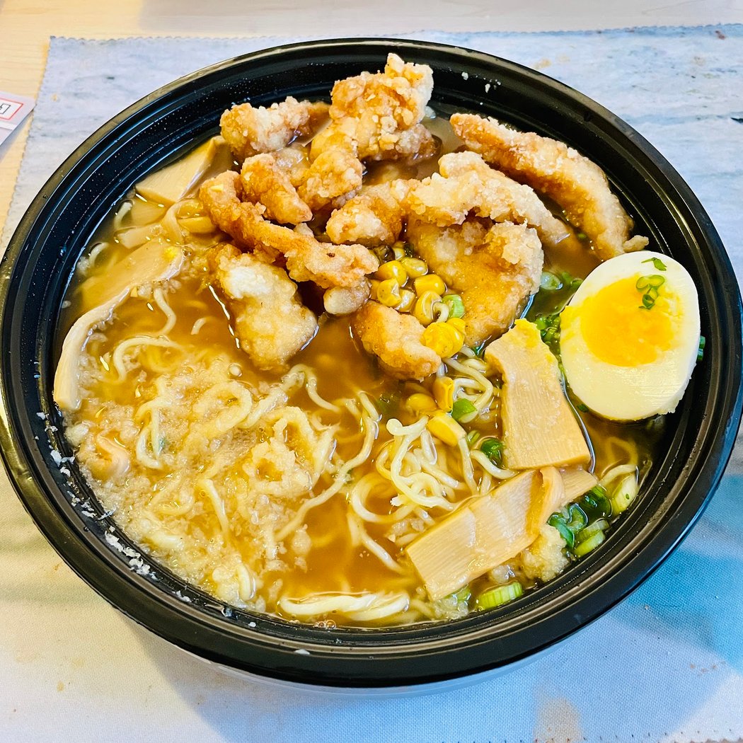 Tomukun Noodle Bar 3