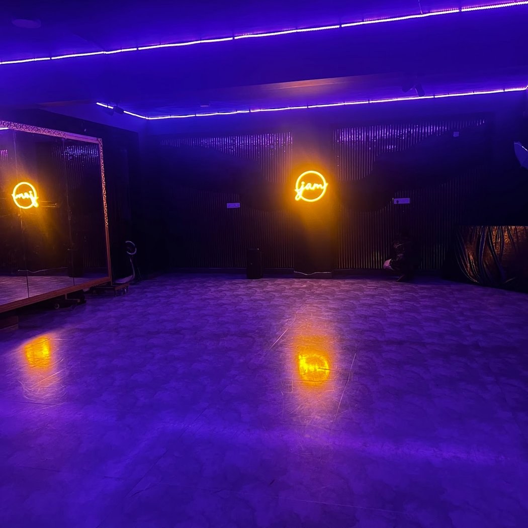 JAM Dance Studio 2
