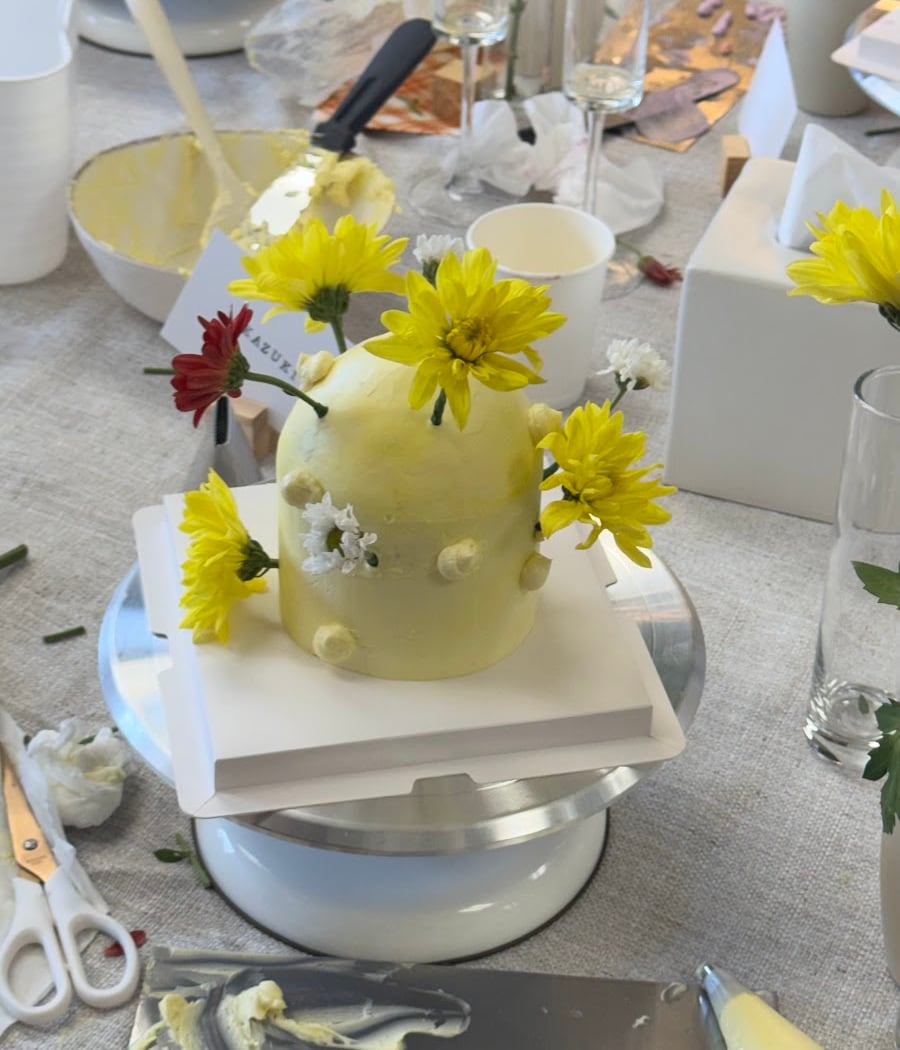 Cake Decorating Class with Mimosas and Snacks 2