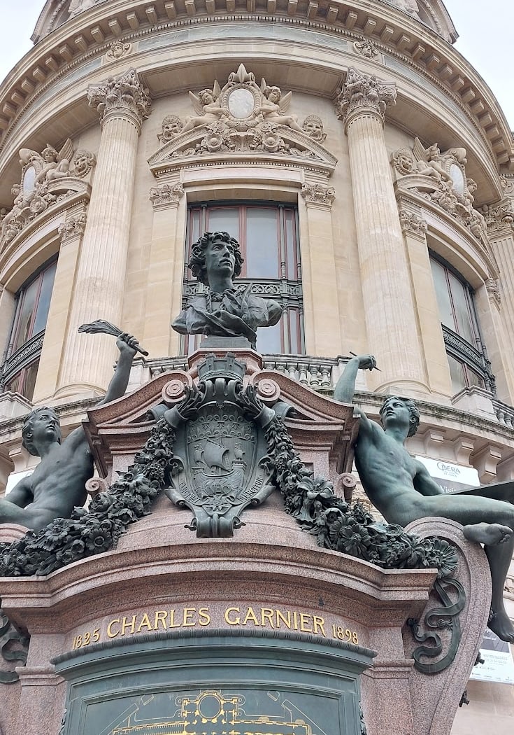 Av. de l'Opéra 3