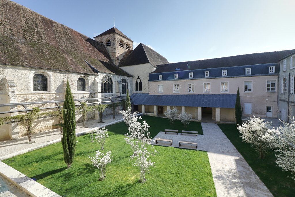 Prieuré Saint-Ayoul 2
