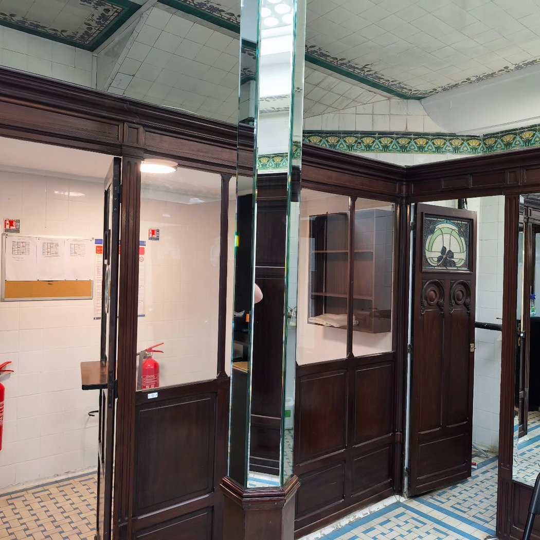 Lavatory Madeleine 2