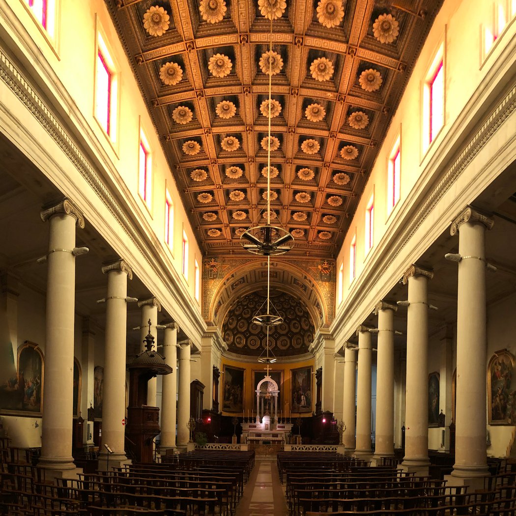 Église catholique Saint-Lazare à Marseille 1