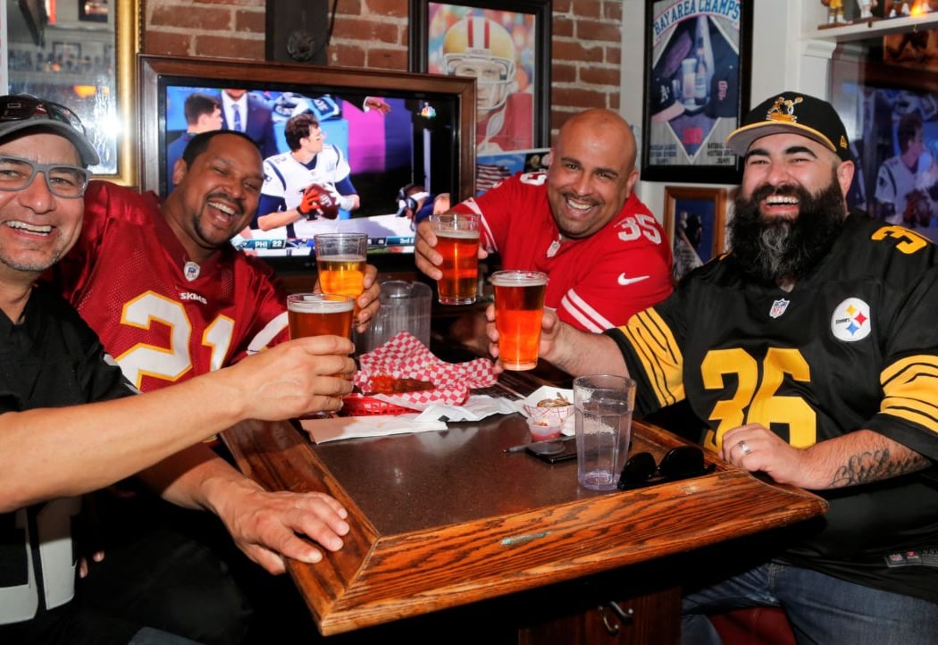Ausiello's 5th Street Bar and Grill 1