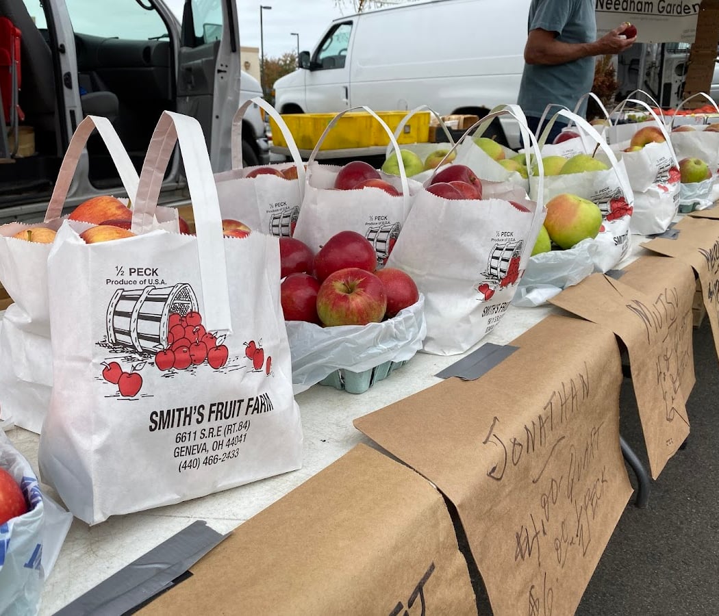 Kamm's Corners Weekly Farmers Market 5