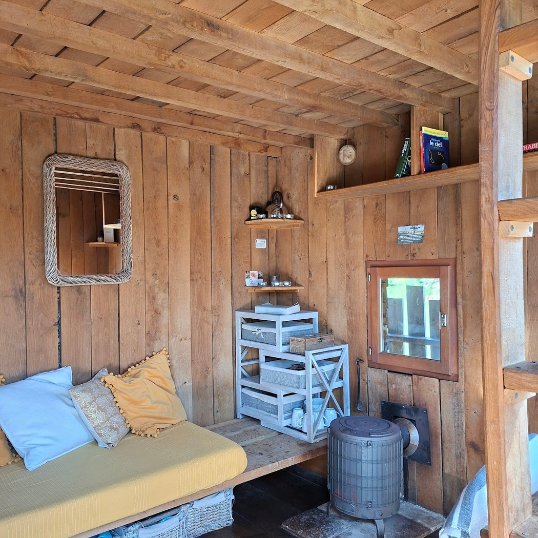 Cabanes Sur Pilotis 2
