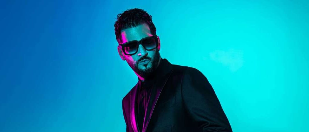 Jon B. 1