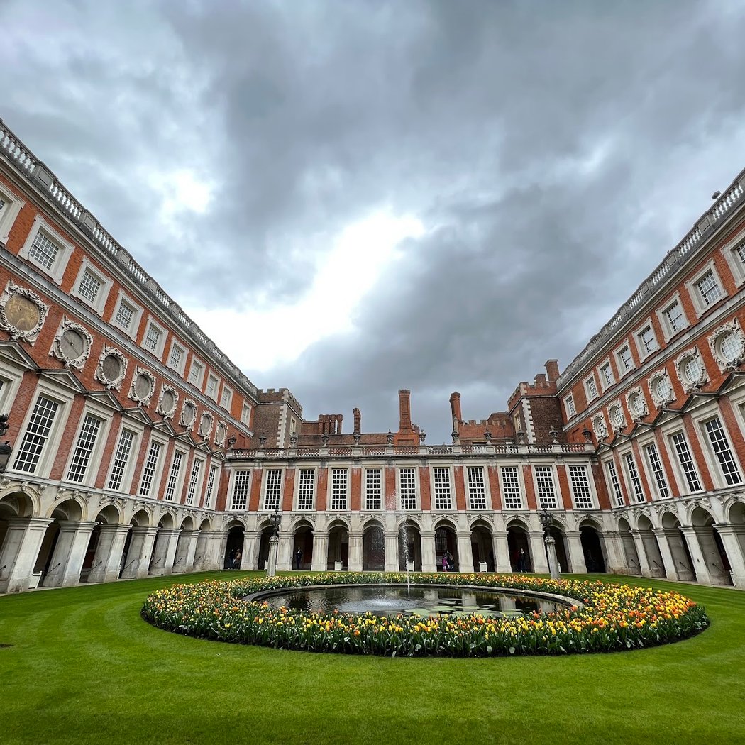 Hampton Court Palace 2
