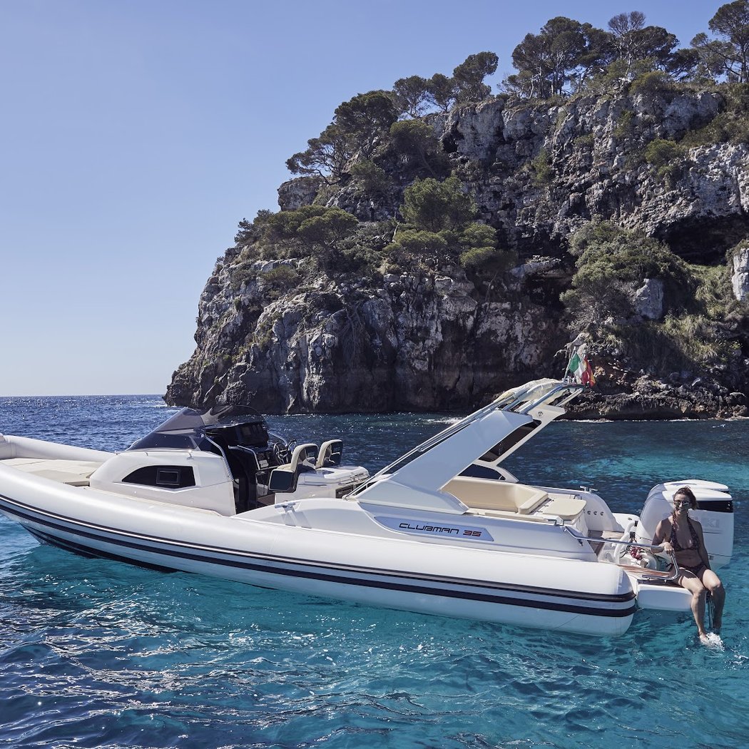 Joker Boat 1
