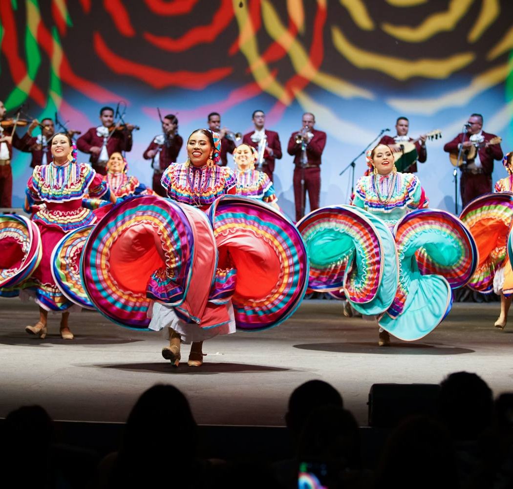 Grupo Folklorico Los Laureles 1