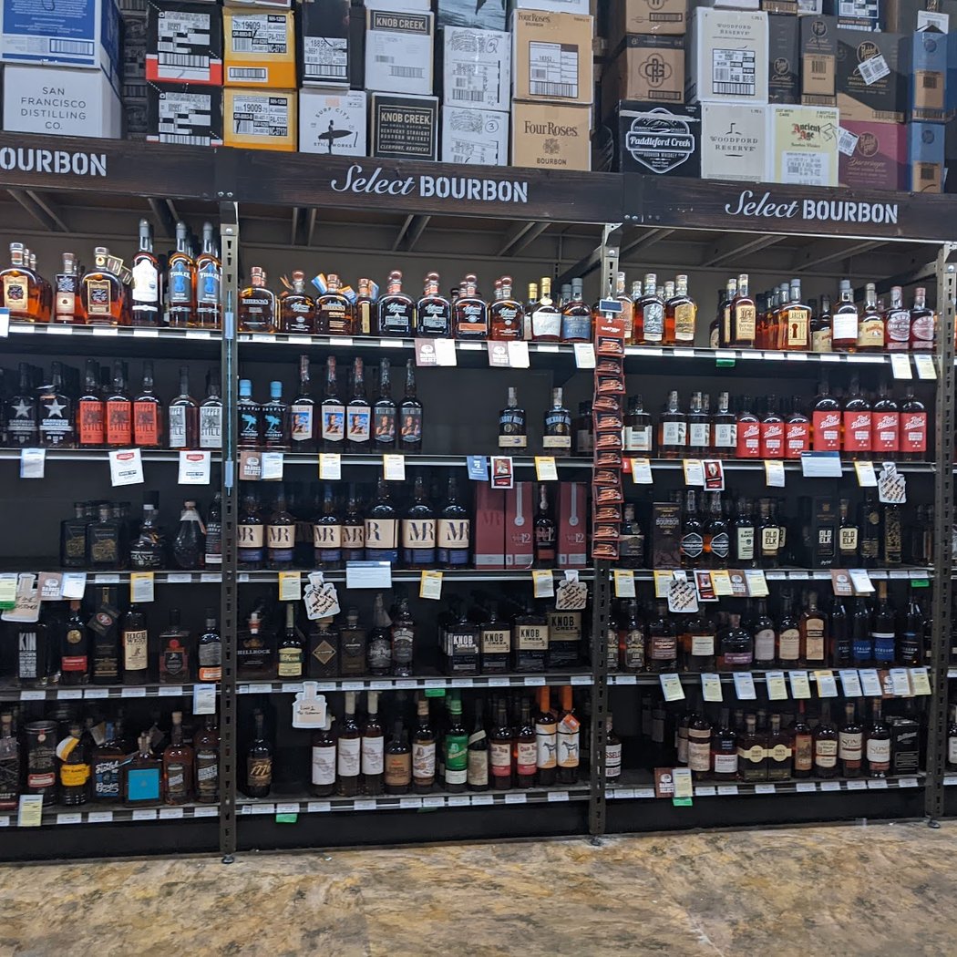 Gellert Marketplace 1