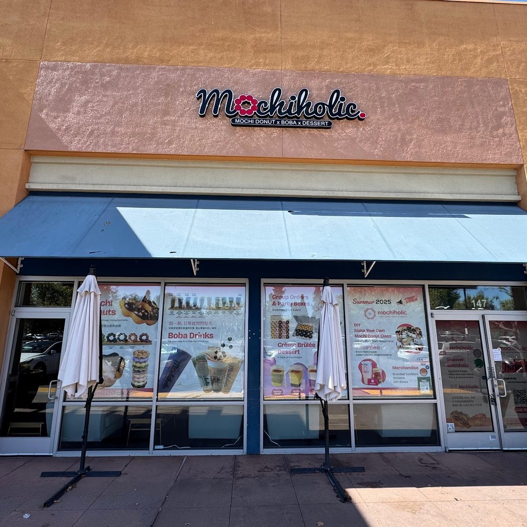 Mochiholic (Mochi Donuts, Boba, Desserts) Milpitas 2