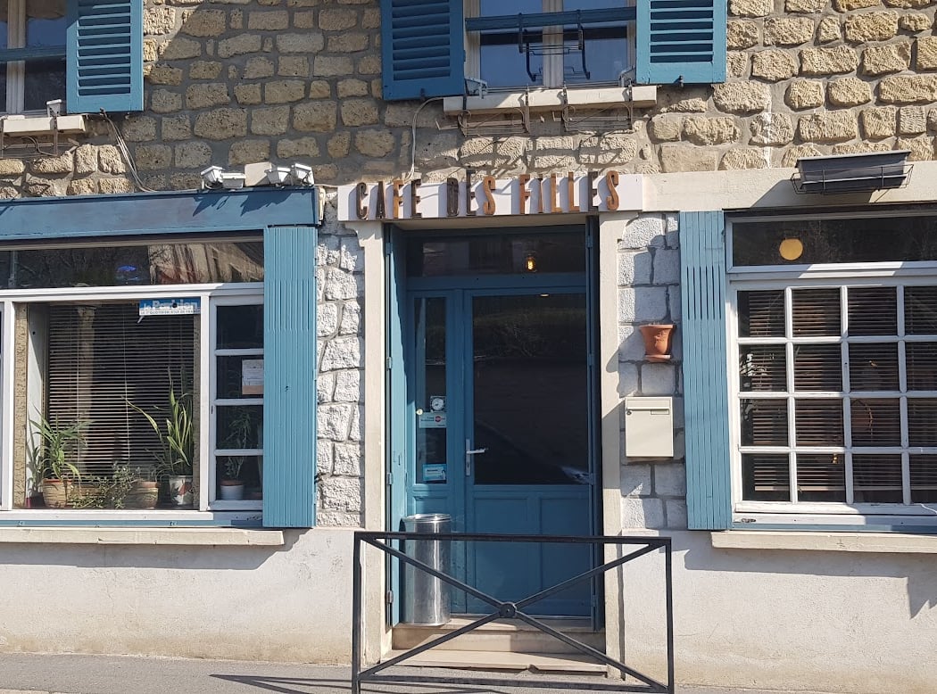 Le Cafe Des Filles 2