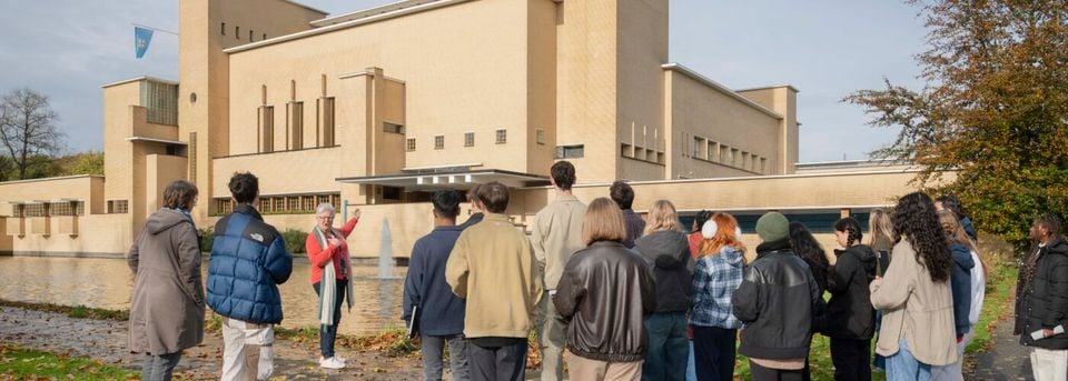 Guided tour Townhall Hilversum 1