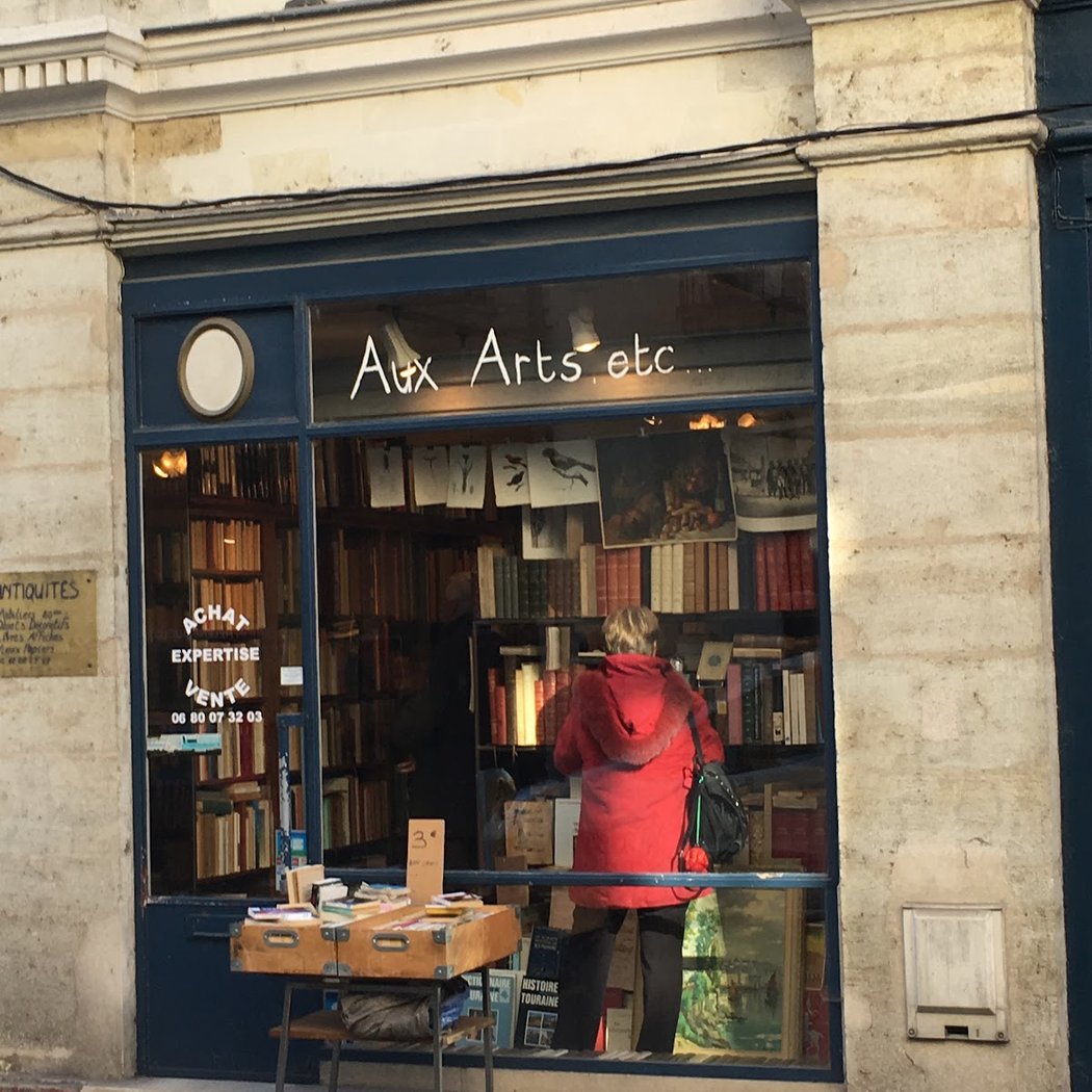 Aux Arts Etc 1