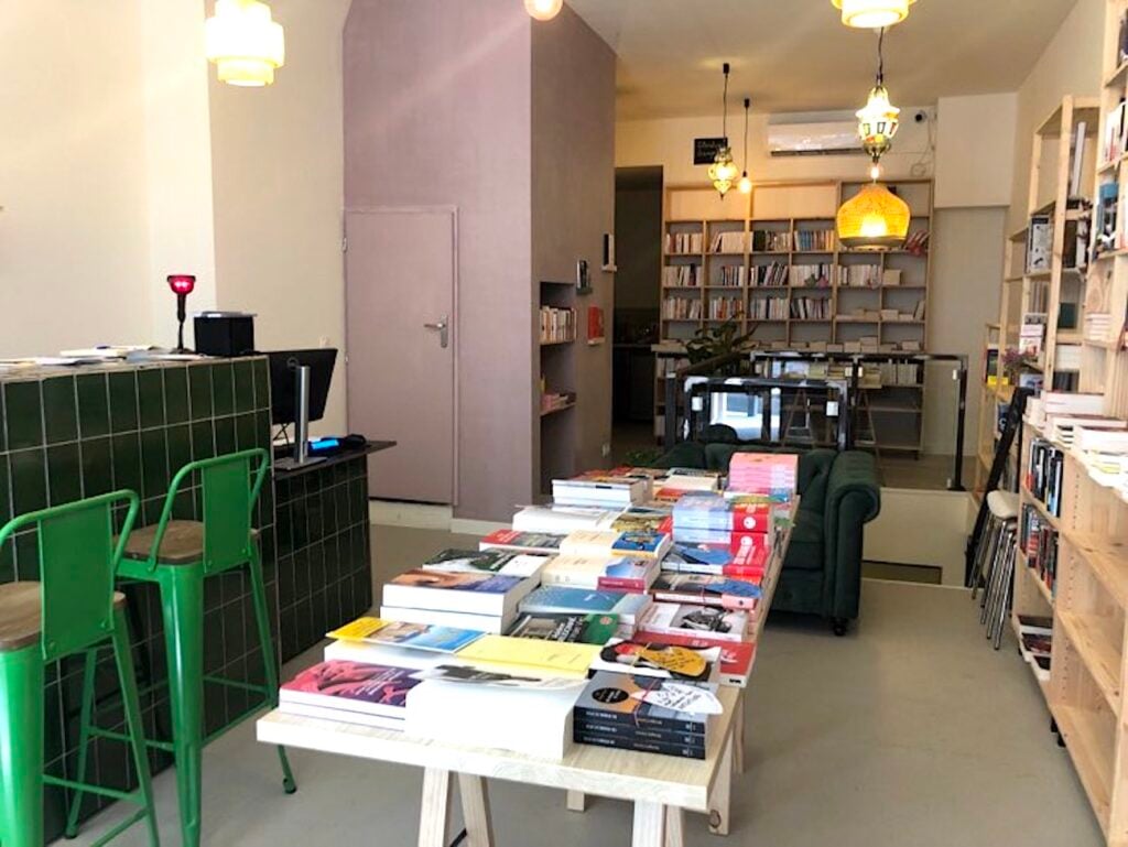 Bookstore La Pharmakeia 3