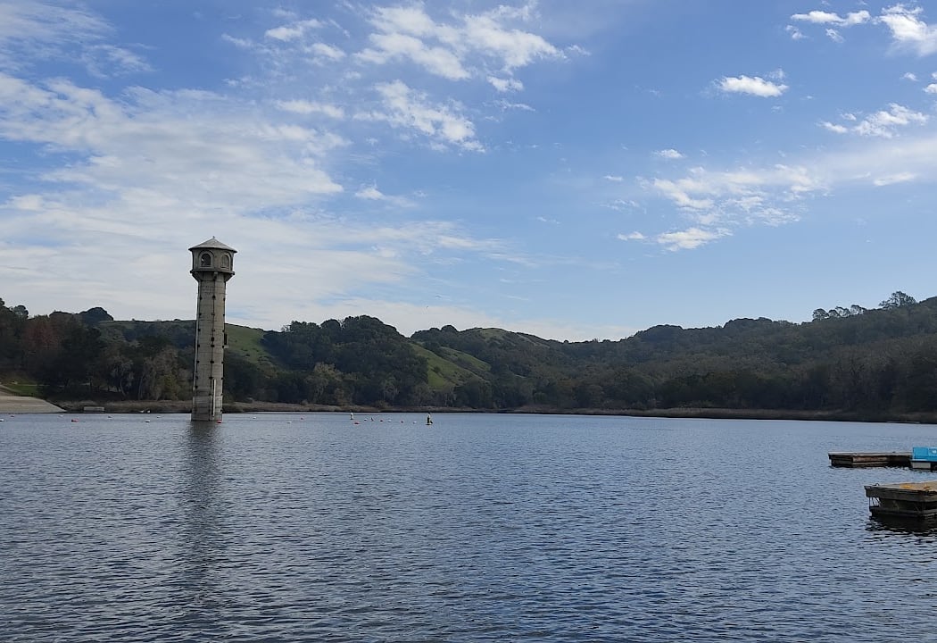 Intersection of Lafayette Reservoir Rim Trail & Moraga Way Trail 1