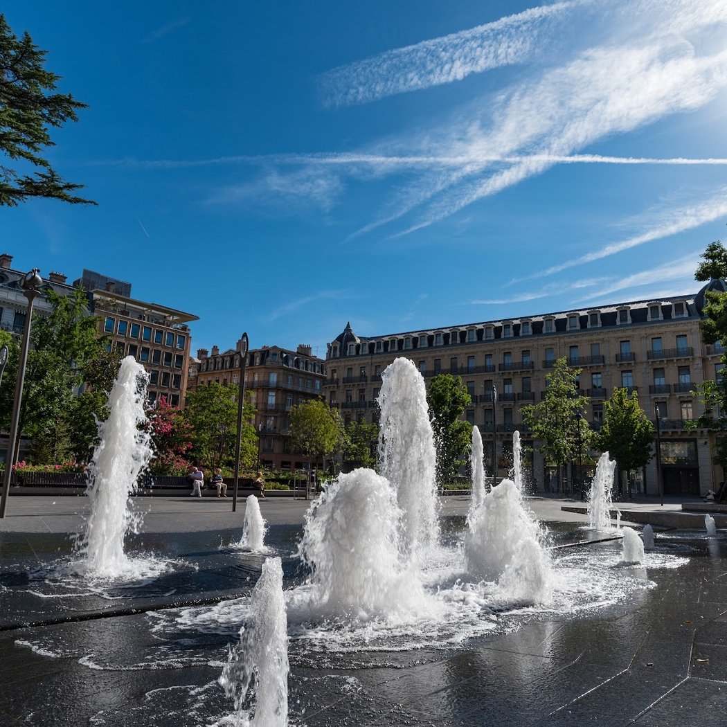 Square Charles de Gaulle 1