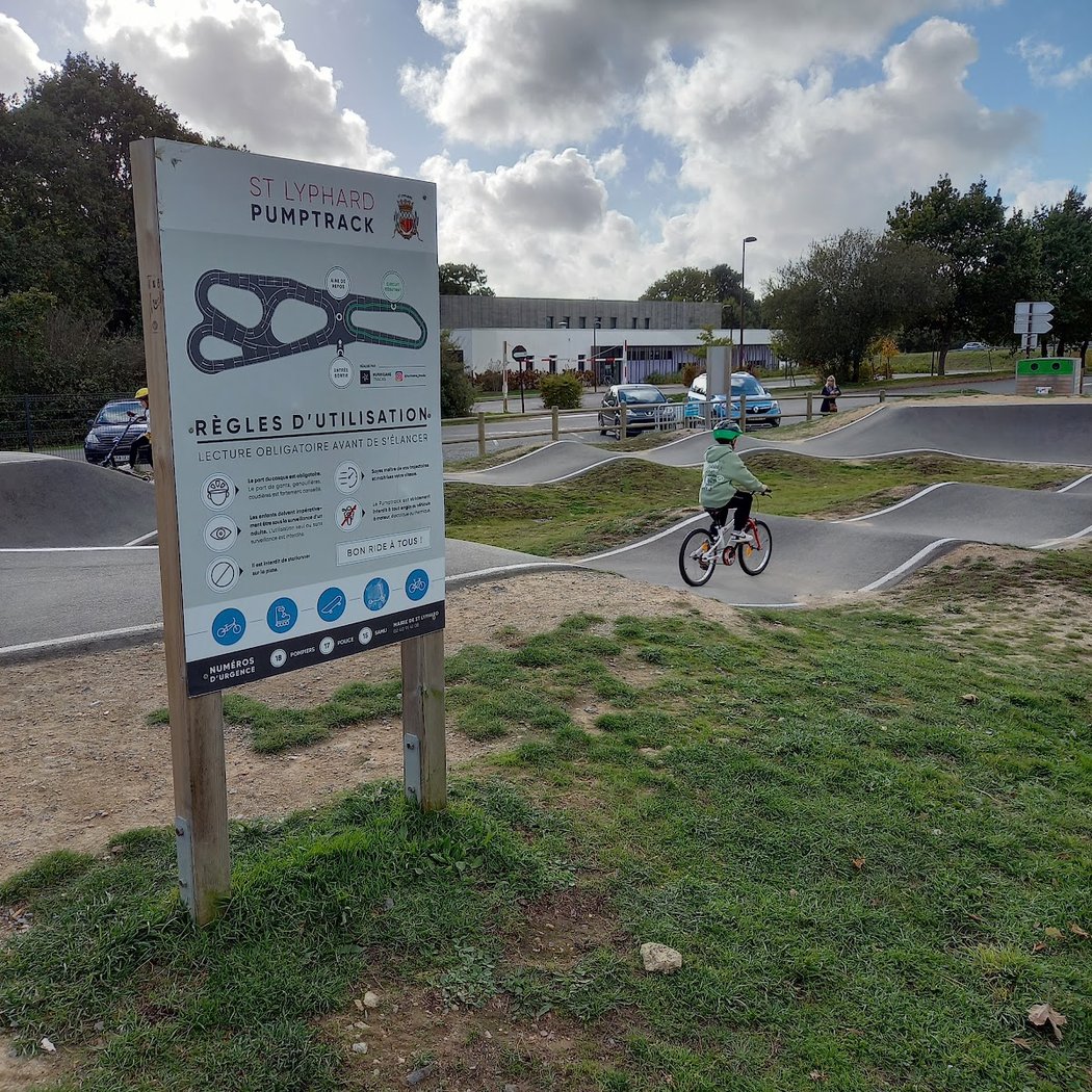 Pumptrack de Saint-Lyphard 3