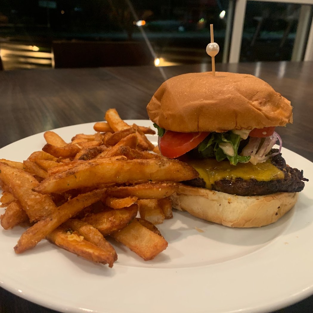 Windsor Bar & Grill 3