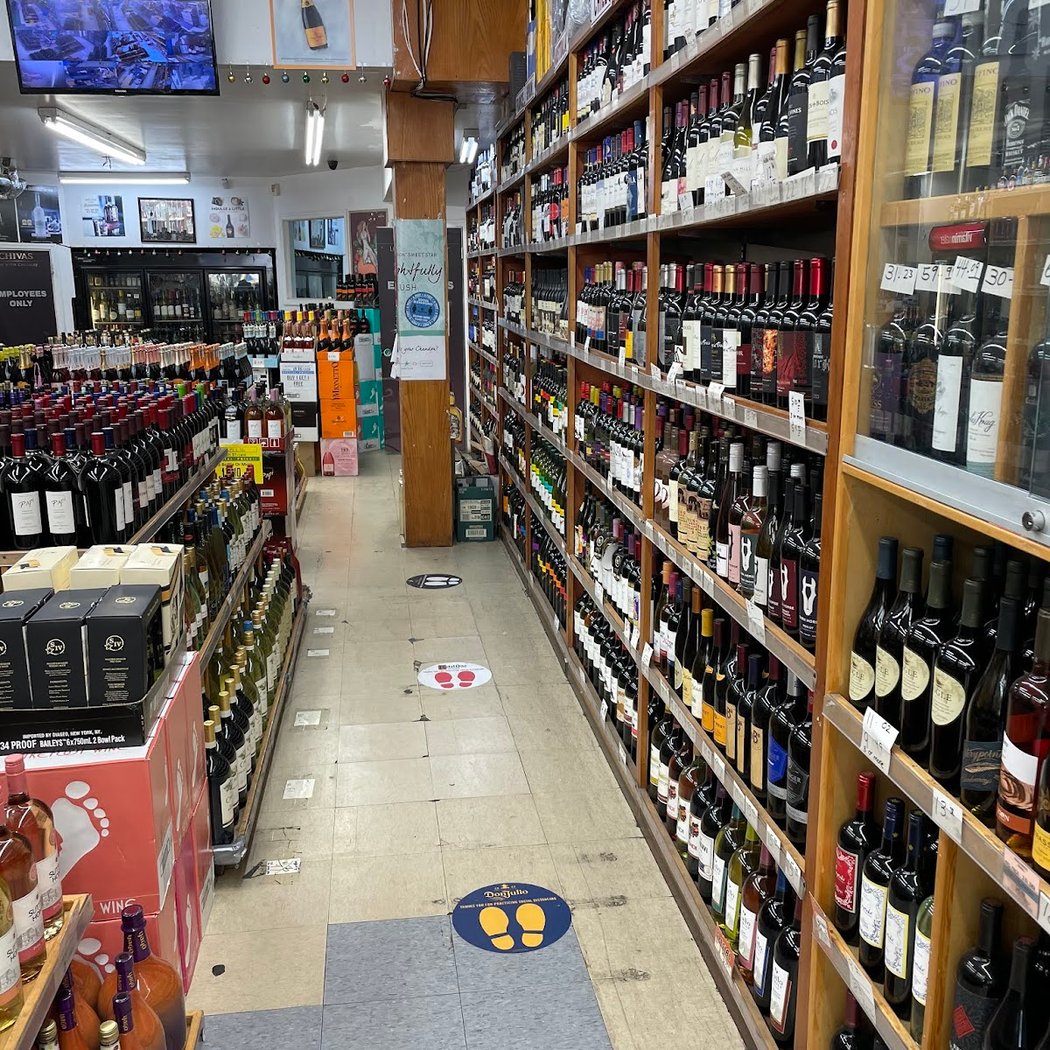 Heights Liquor & Wine 2