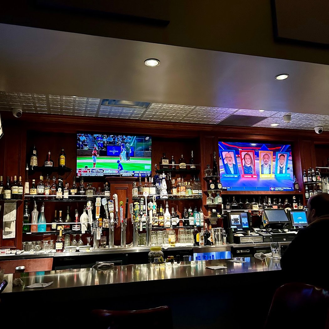 The Office Bar & Lounge 3