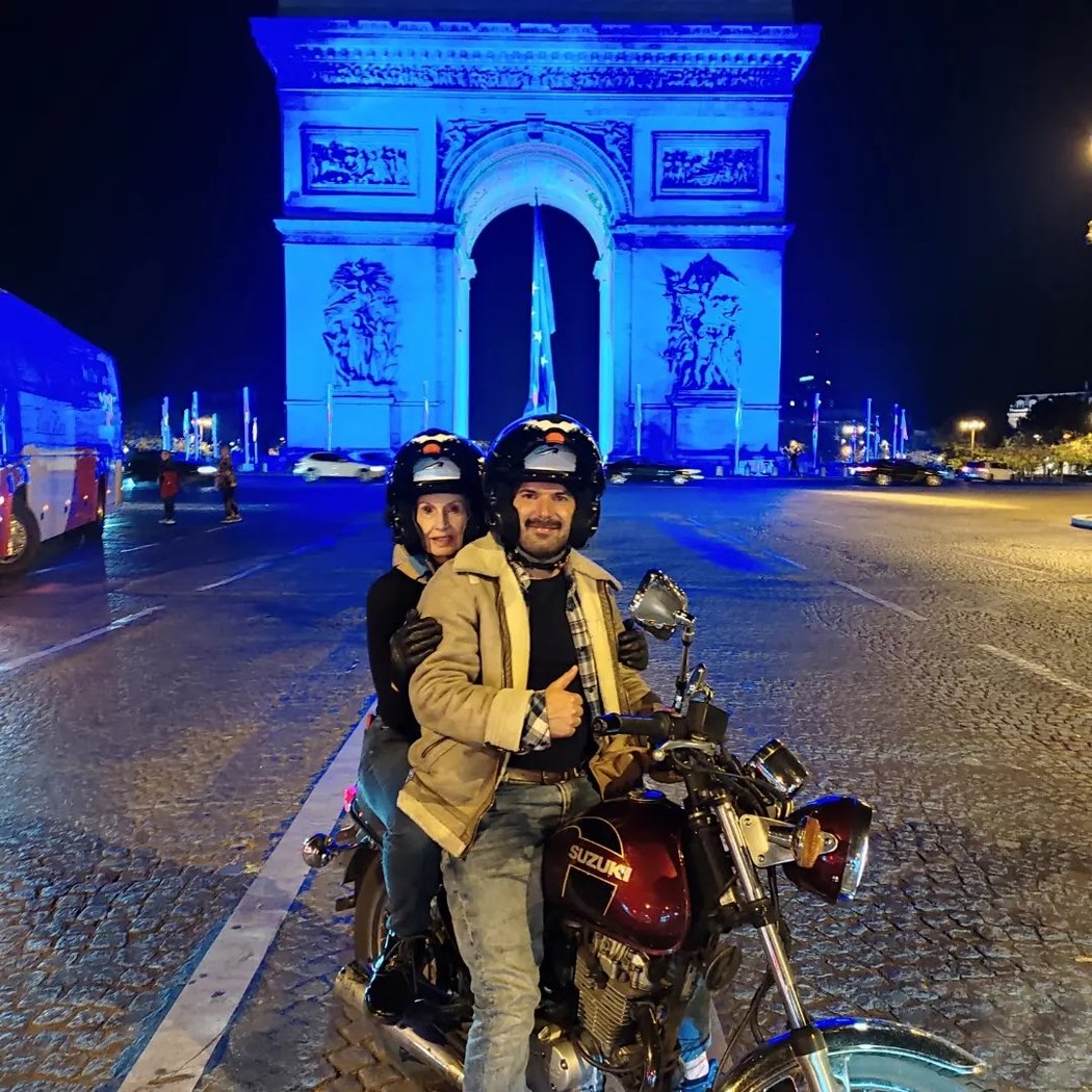 Motorcycle tour : Parisian Monuments & Hidden Gems 2