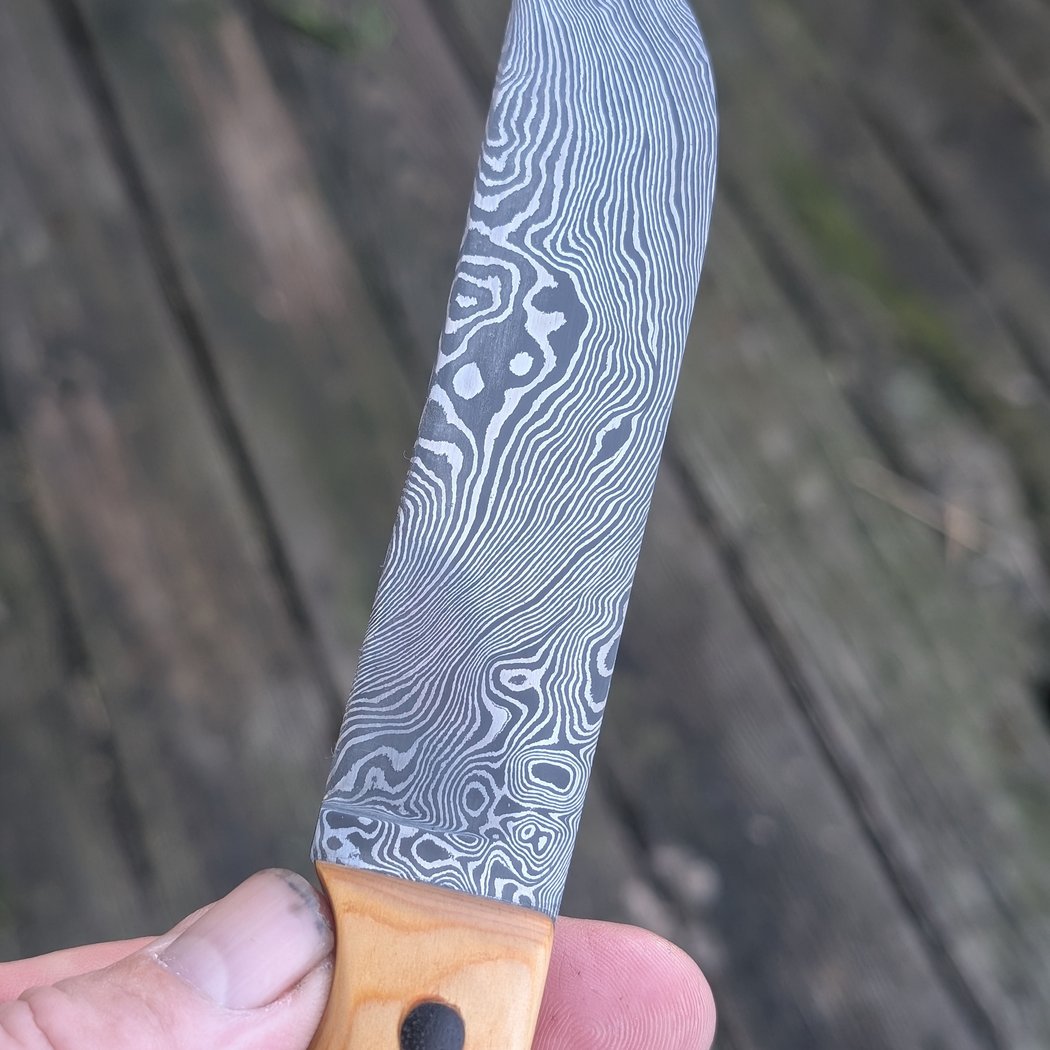 Royal Damascus Knife 1