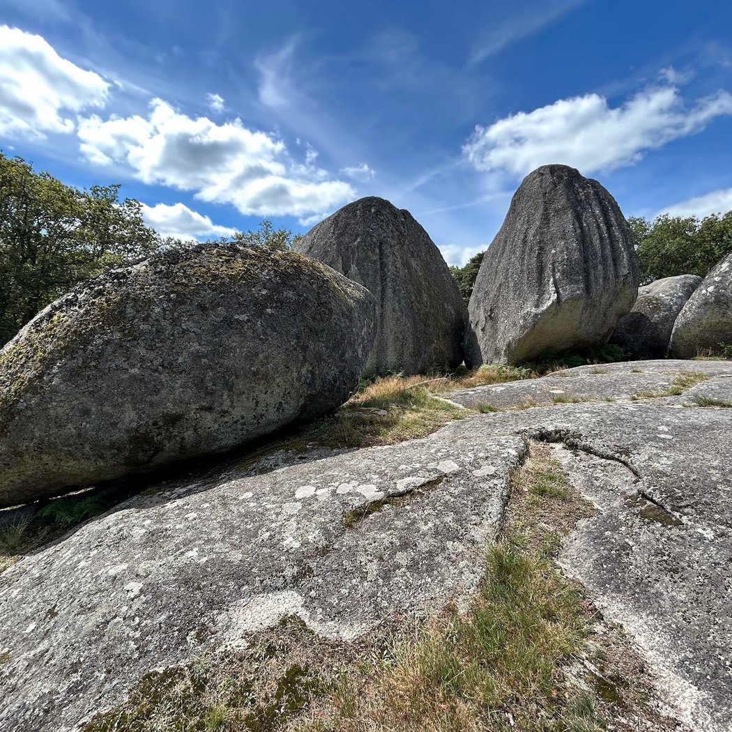 Les Pierres Jaumâtres 1