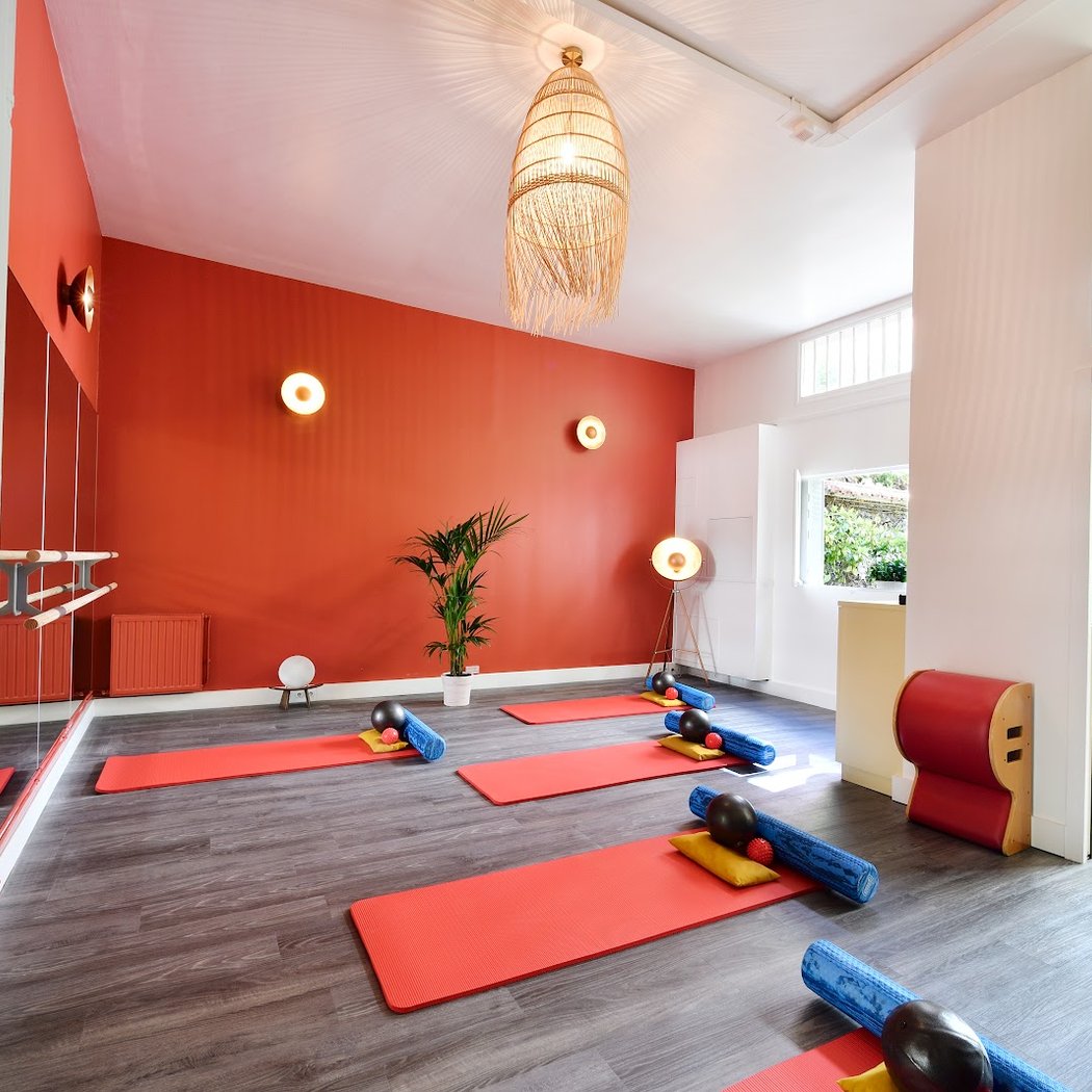 Listen Studio Yoga Pilates 3