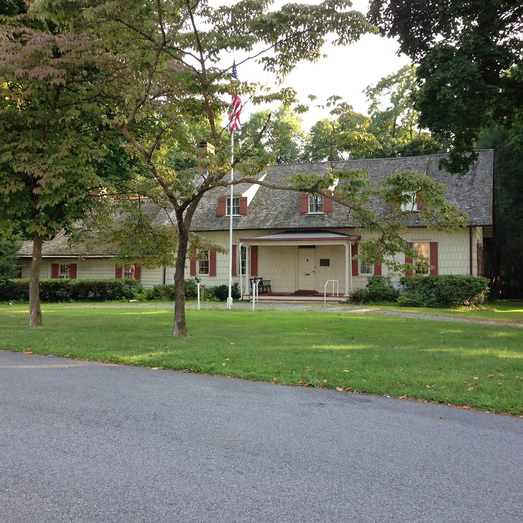 Step Back in Time: Visit Beacon’s Treasure - Tours 2