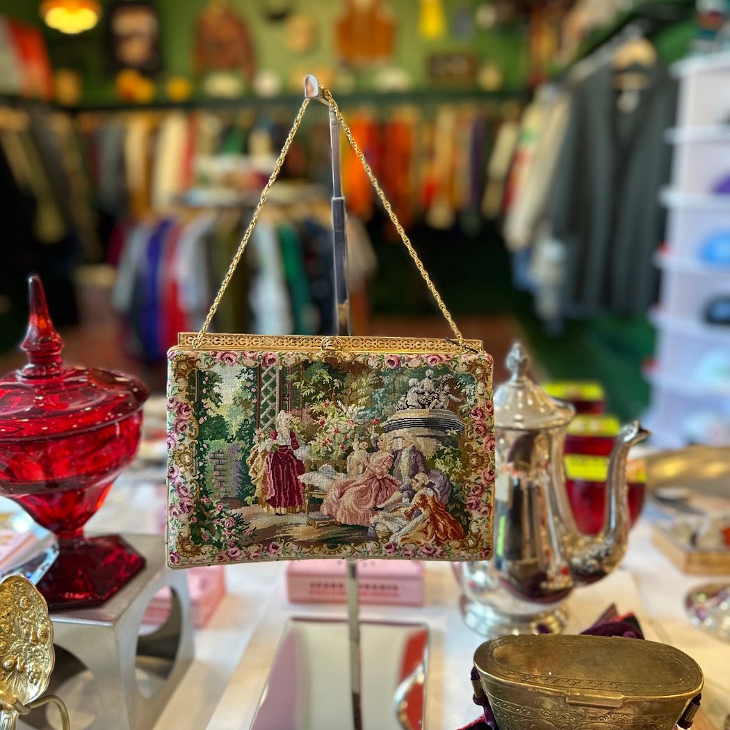 VINTAGE VINTAGE VINTAGE | VINTAGE CLOTHING & HOME DECOR