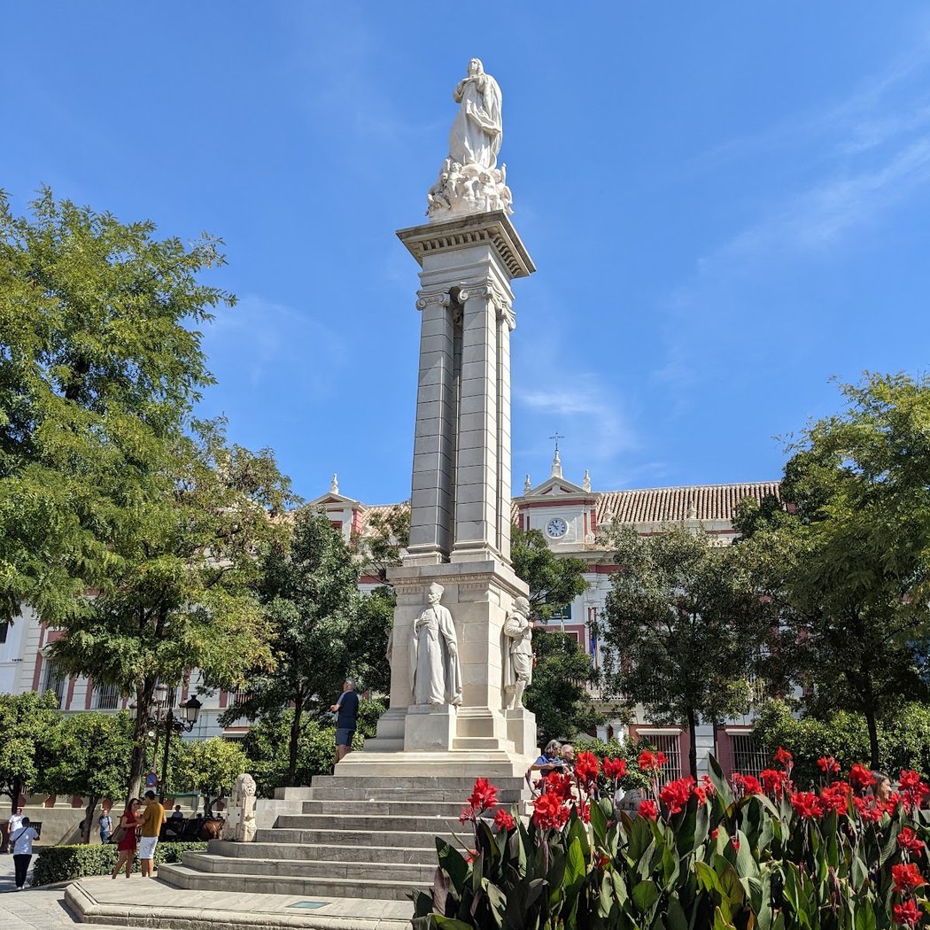 Plaza del Triunfo 3