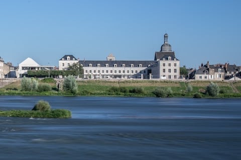 Fleur de Loire · Spa Hotel & Restaurant 3