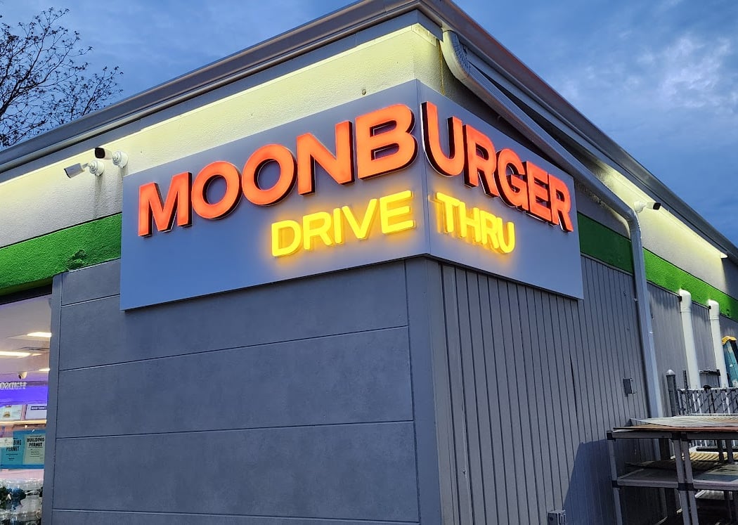 Moonburger 2