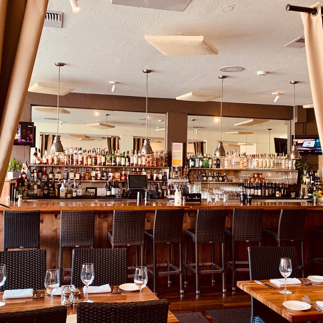 Happy Hour at Sonoma Grille & Bar 2
