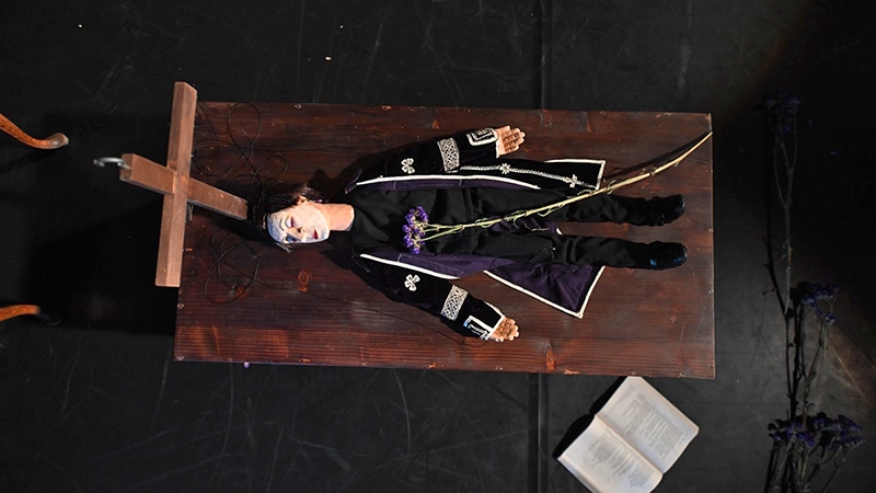 Hamlet in purple 3