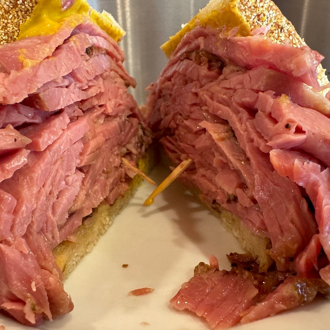 Greenspot Restaurant - Smoked Meat - Breakfast - Burgers 2