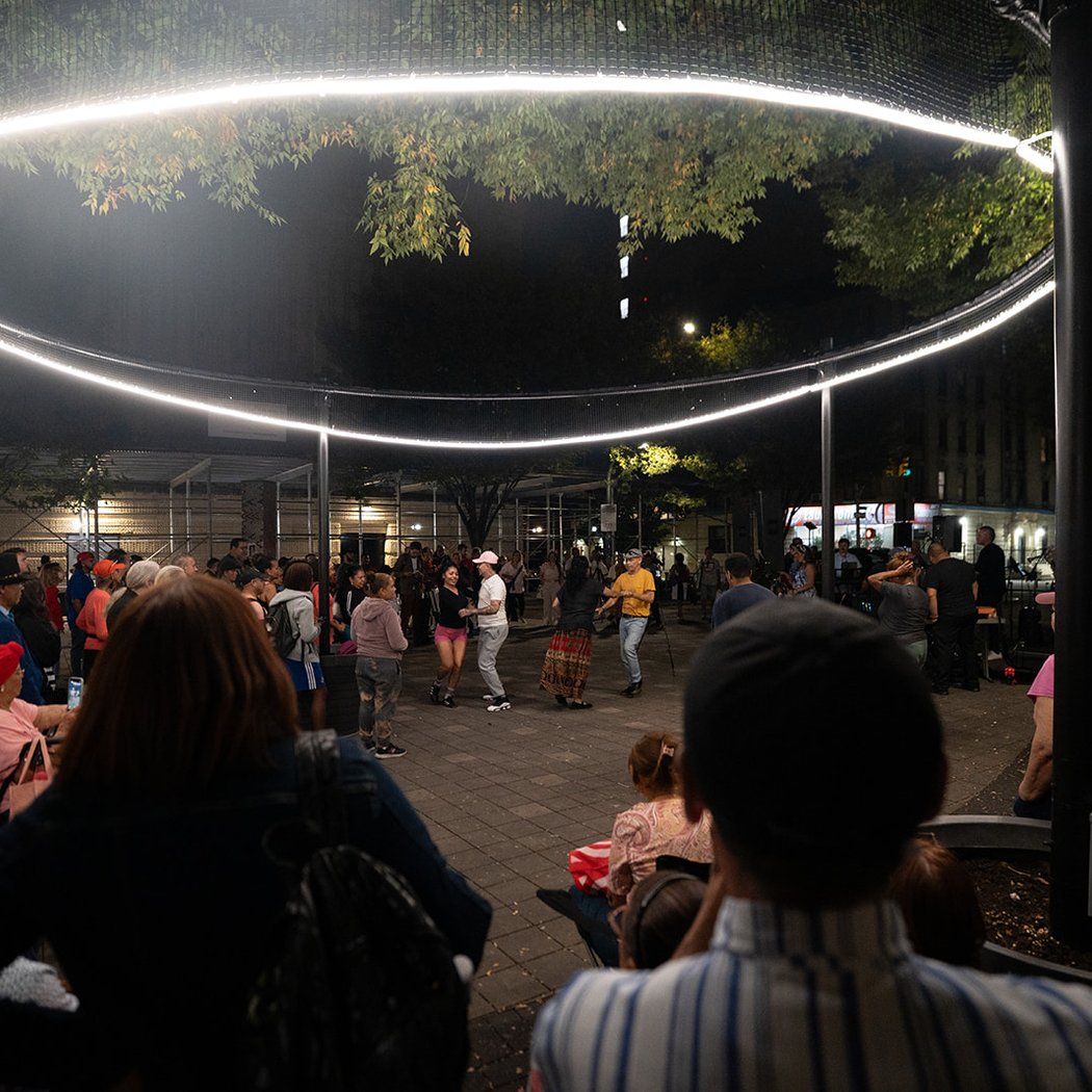Plaza de las Americas 1