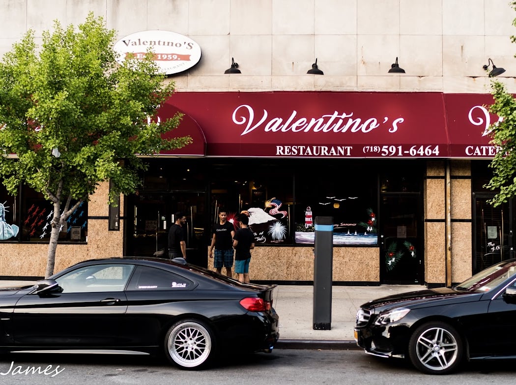 Valentino's Pizzeria & Restaurant 3
