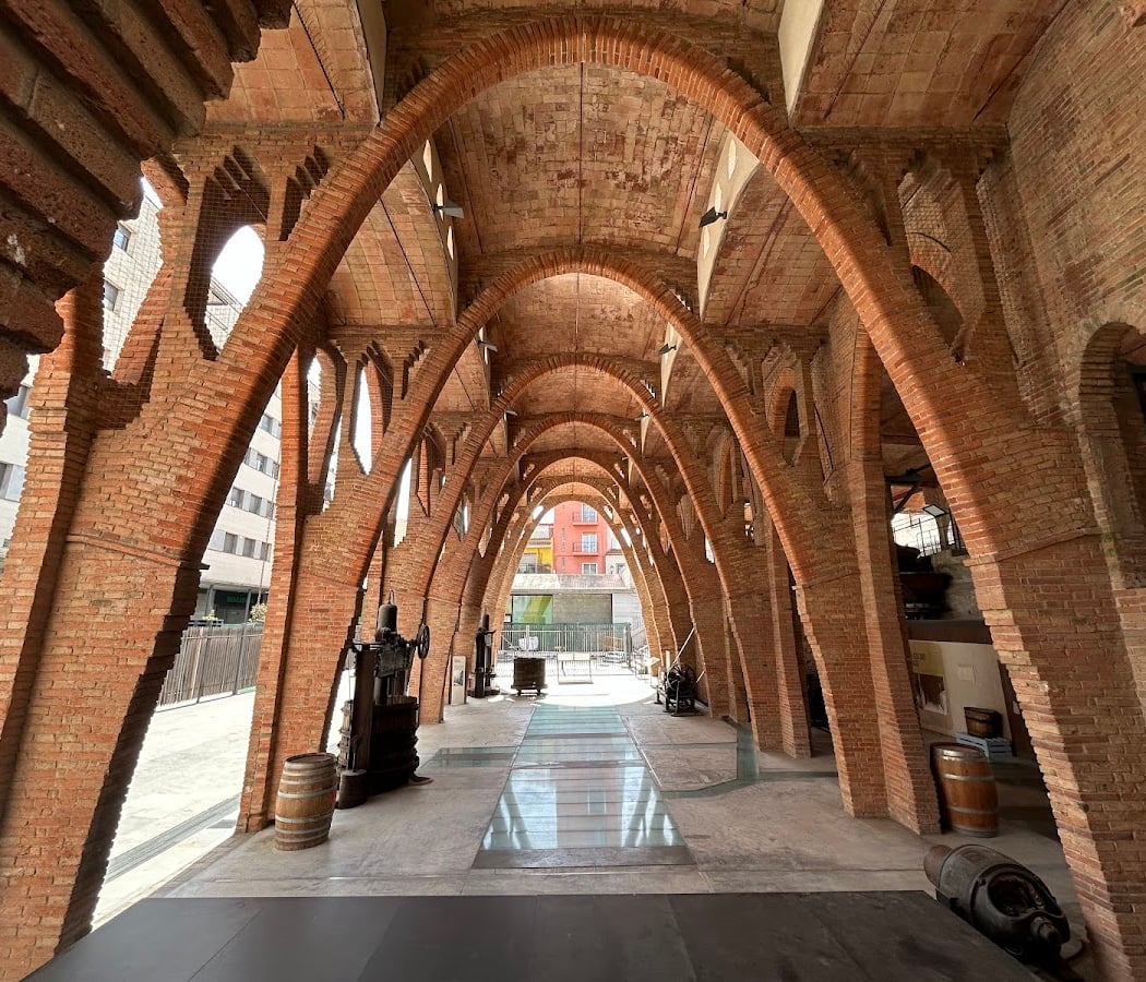 Celler modernista de Sant Cugat 1