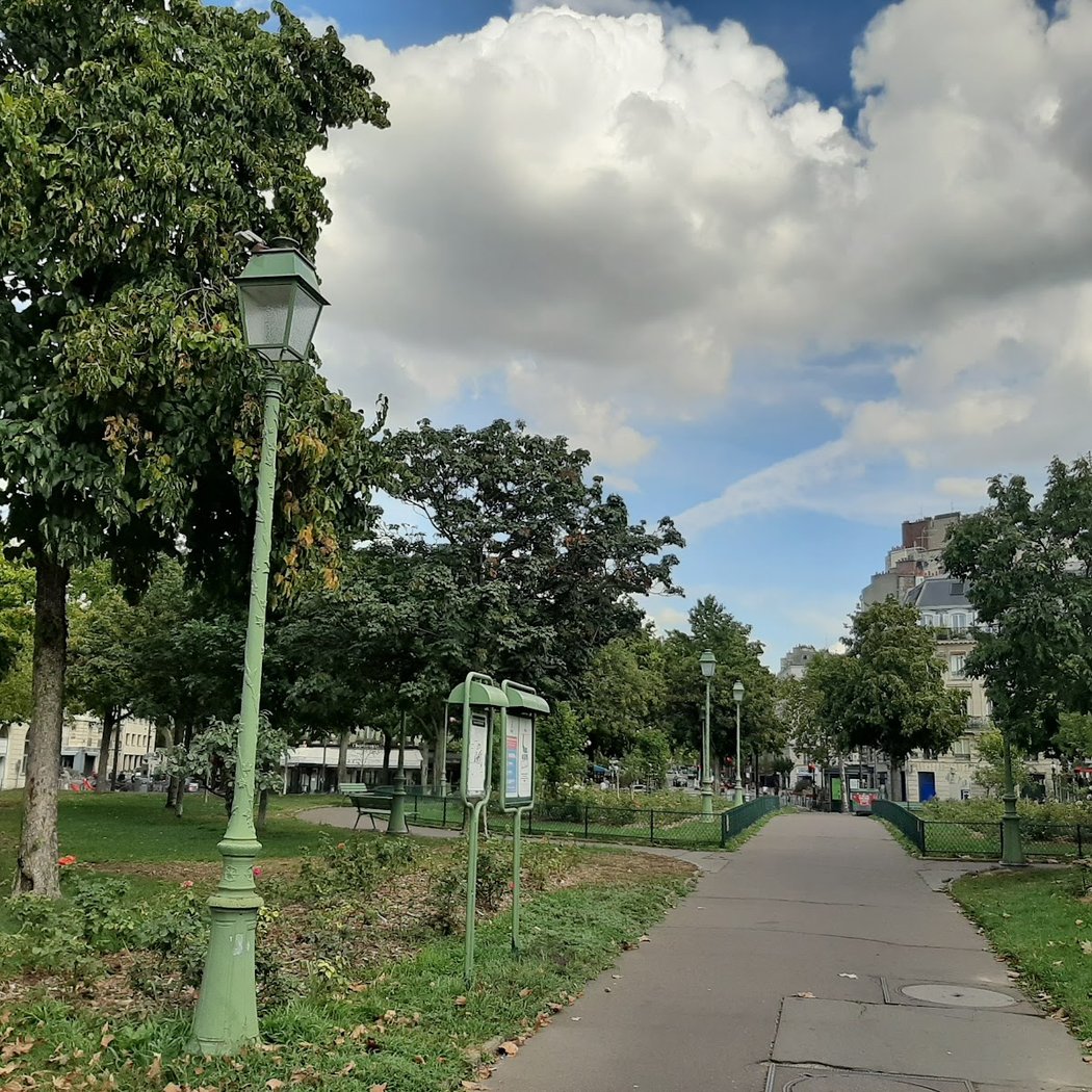 Square Albert Besnard 1