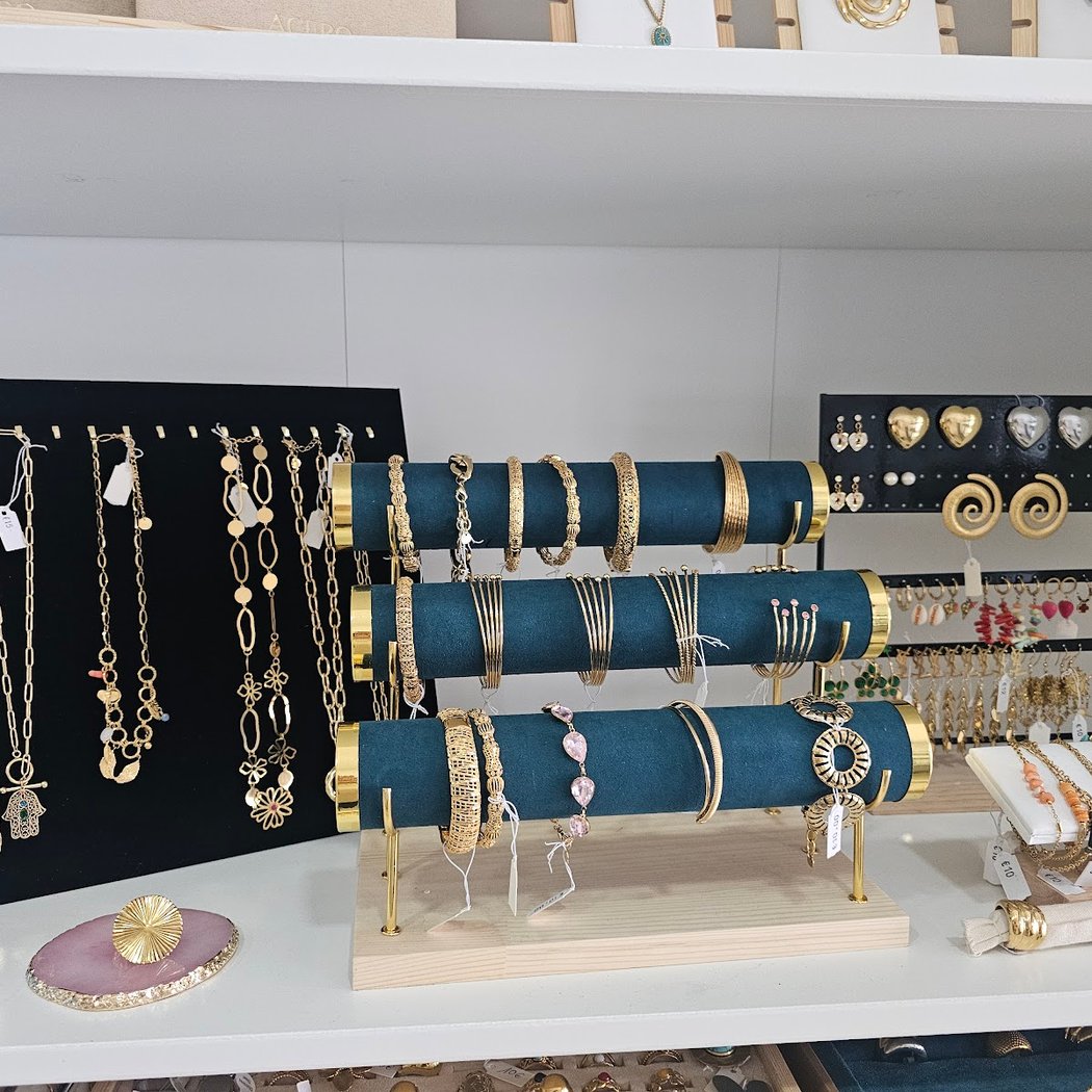 CONROMU JEWELRY 1