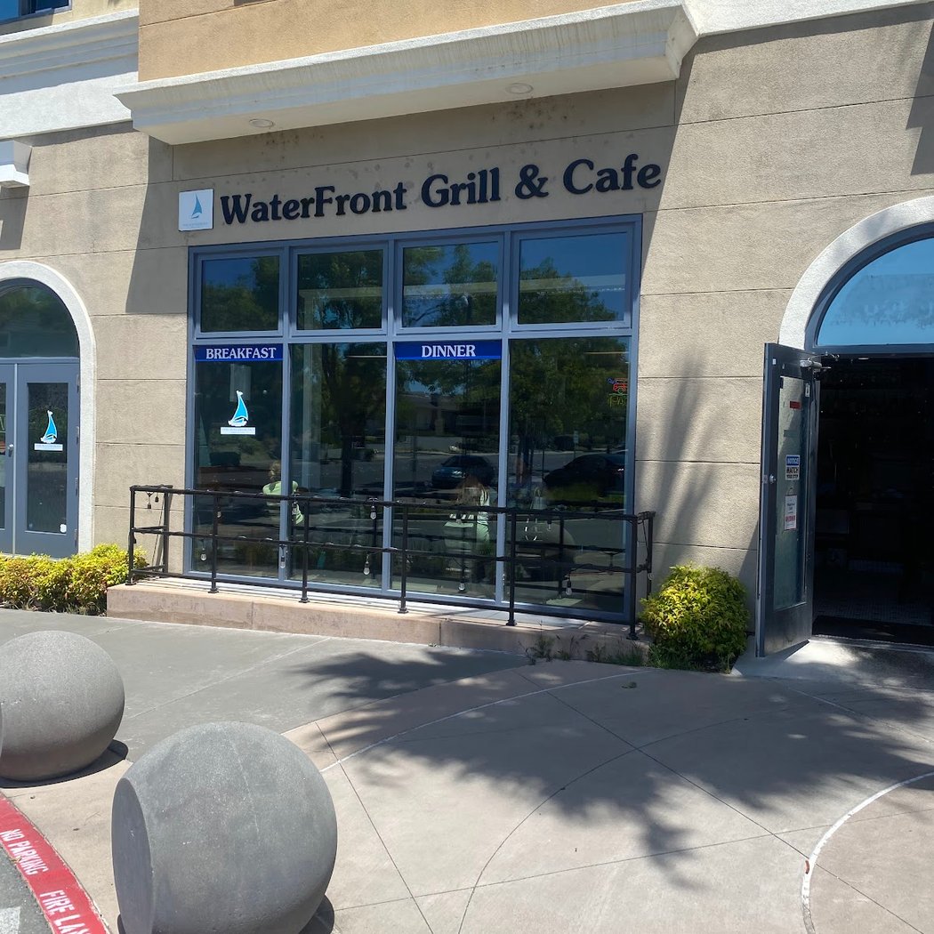 The Waterfront Grill & Cafe 2